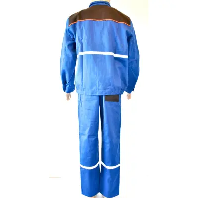 Costum Salopeta cu Pieptar Combinata cu Benzi